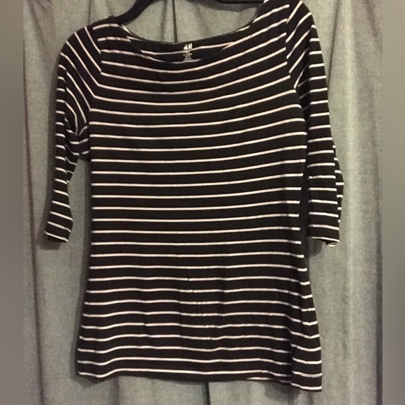 H&M Boatneck Black and Pink Striped Shirt - Picture 5 of 11